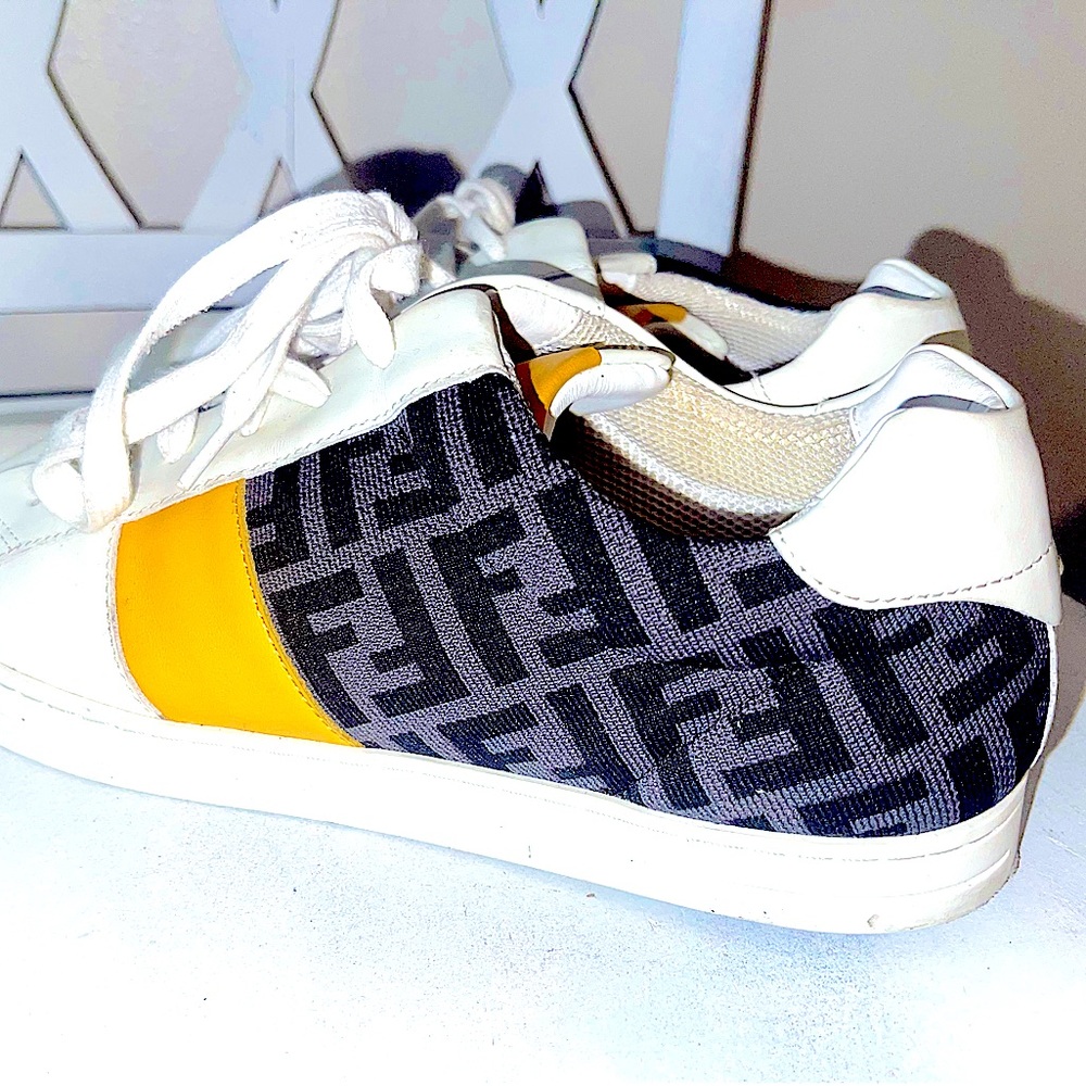 Mens Fendi tennis shoes sz 8